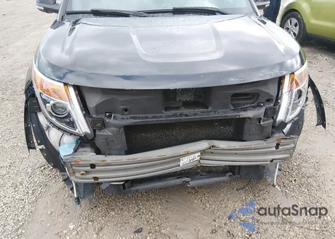 2014 Ford Explorer Xlt z USA, uszkodzony, nr VIN 1FM5K8D89EGA53692